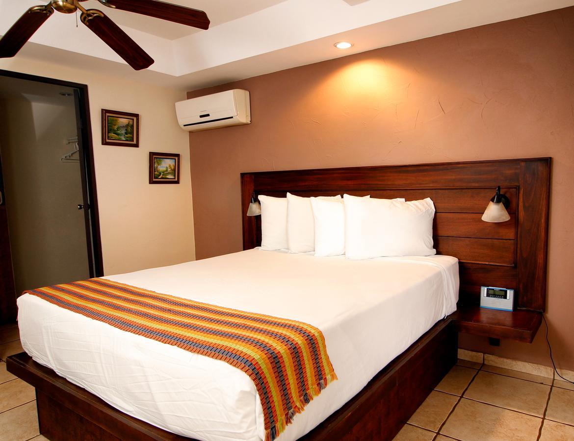 La Riviera Hotel San Antonio De Belen Extérieur photo