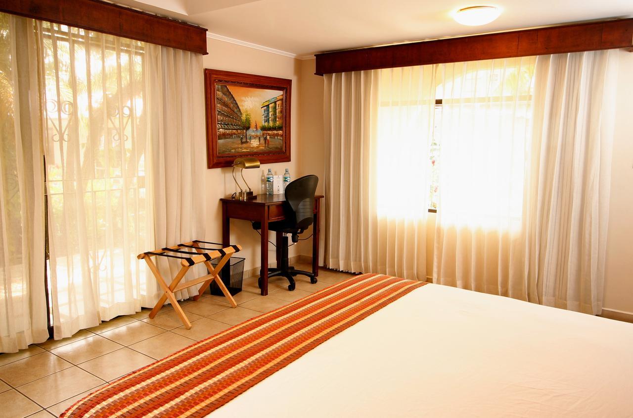 La Riviera Hotel San Antonio De Belen Extérieur photo